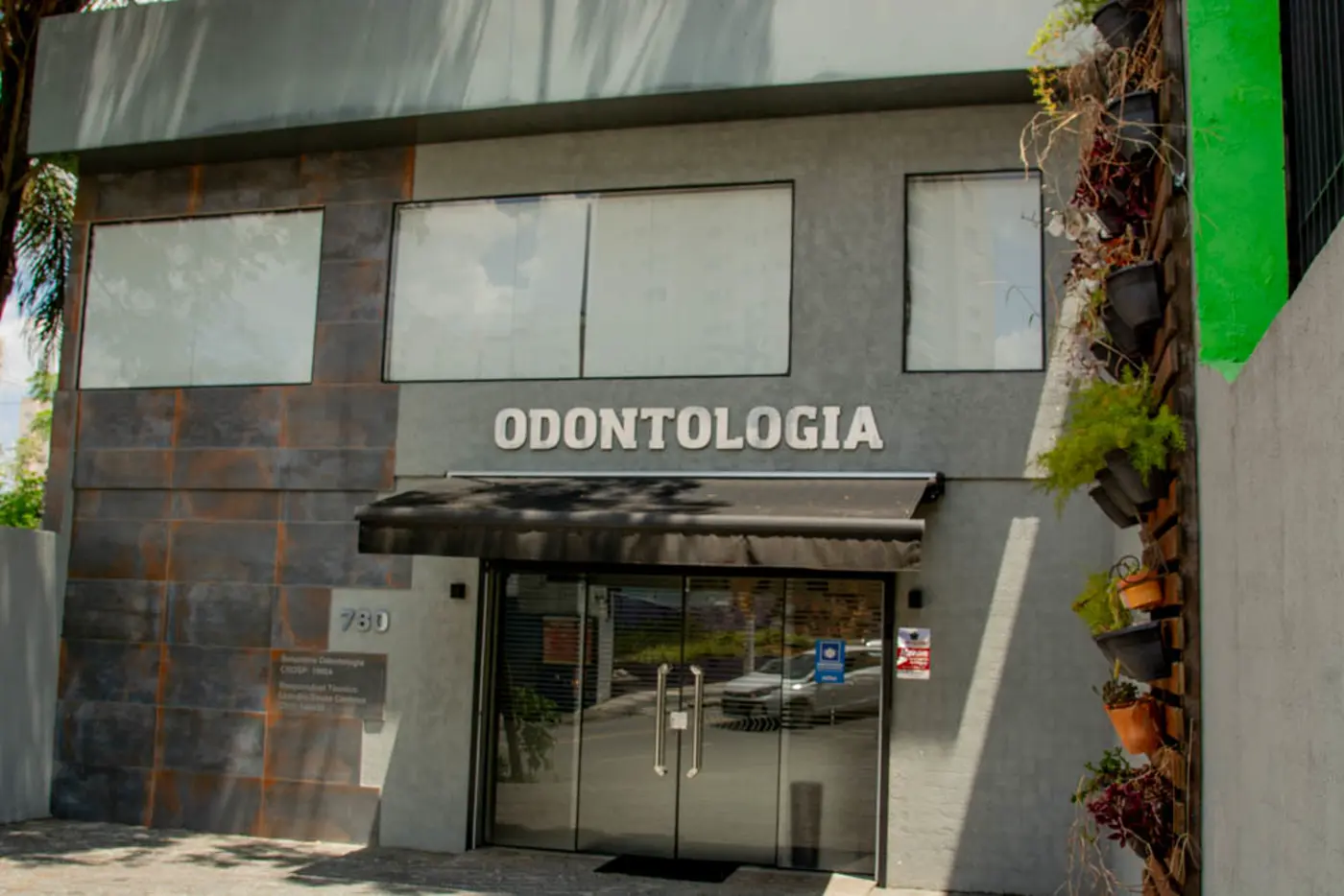 Dr. Leandro Cardoso | Orofacial — Centro de Cirurgia Bucomaxilofacial, Zona Sul SP